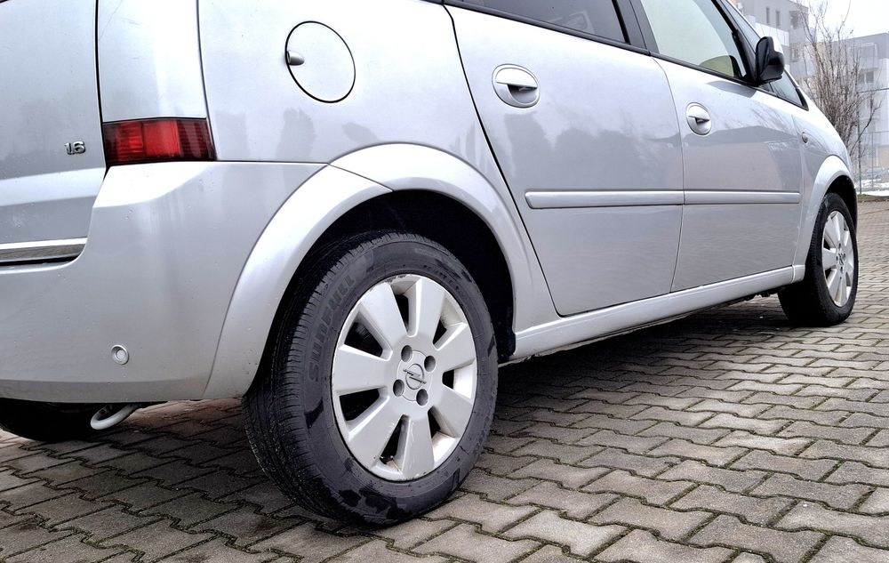 2008r Benzyna Opony Zimowe