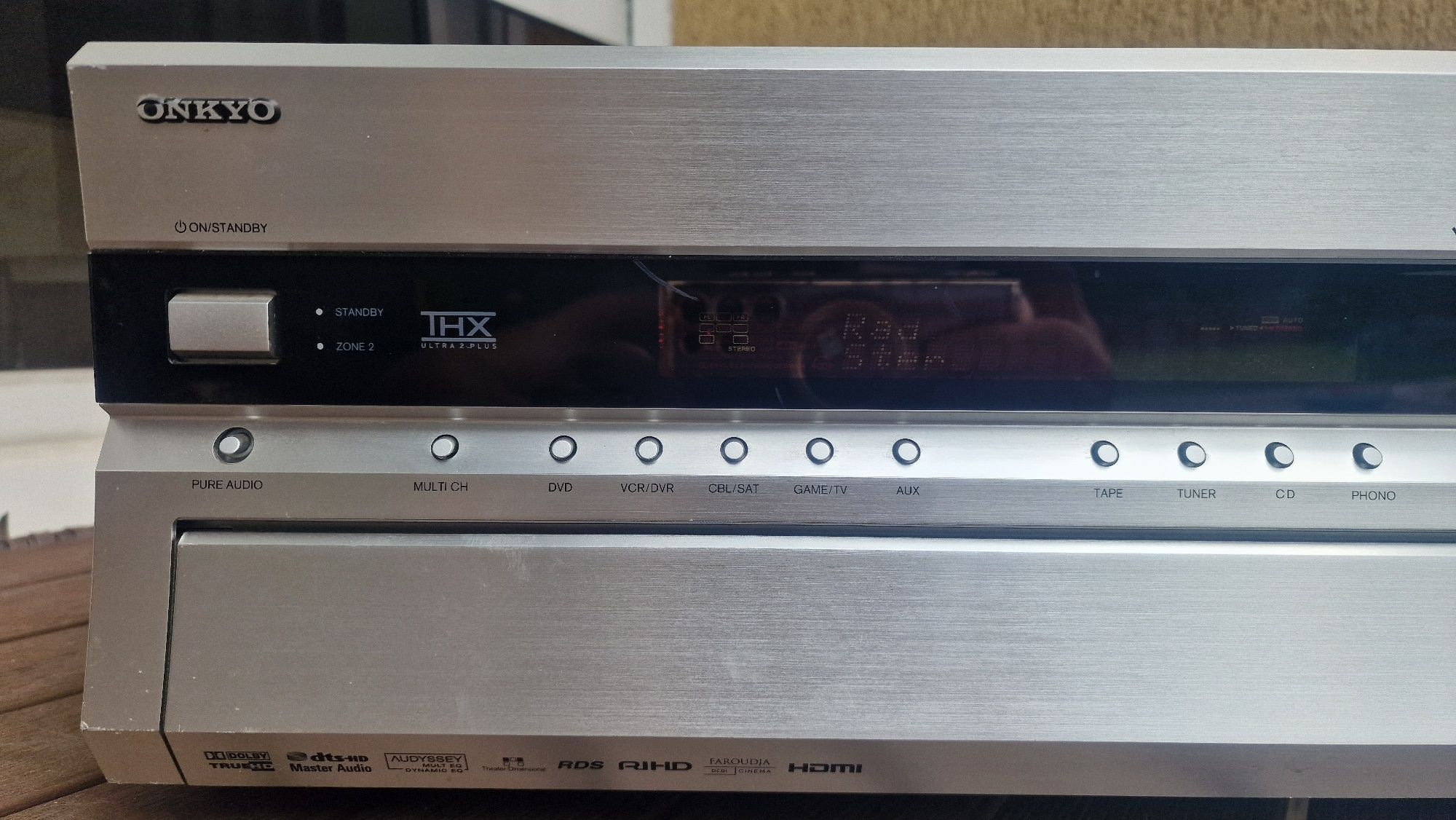 Amplituner onkyo tx sr 806