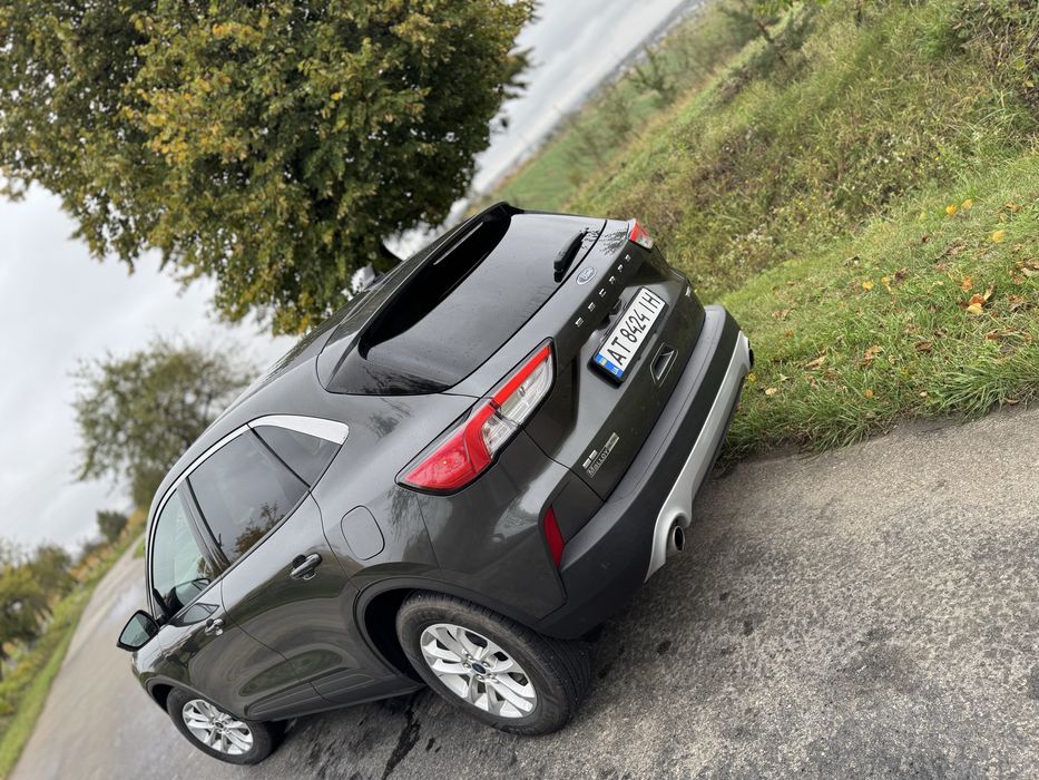 Ford Escap 2020 року