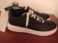 Sneakersy nowe rozm. 40 okazja
