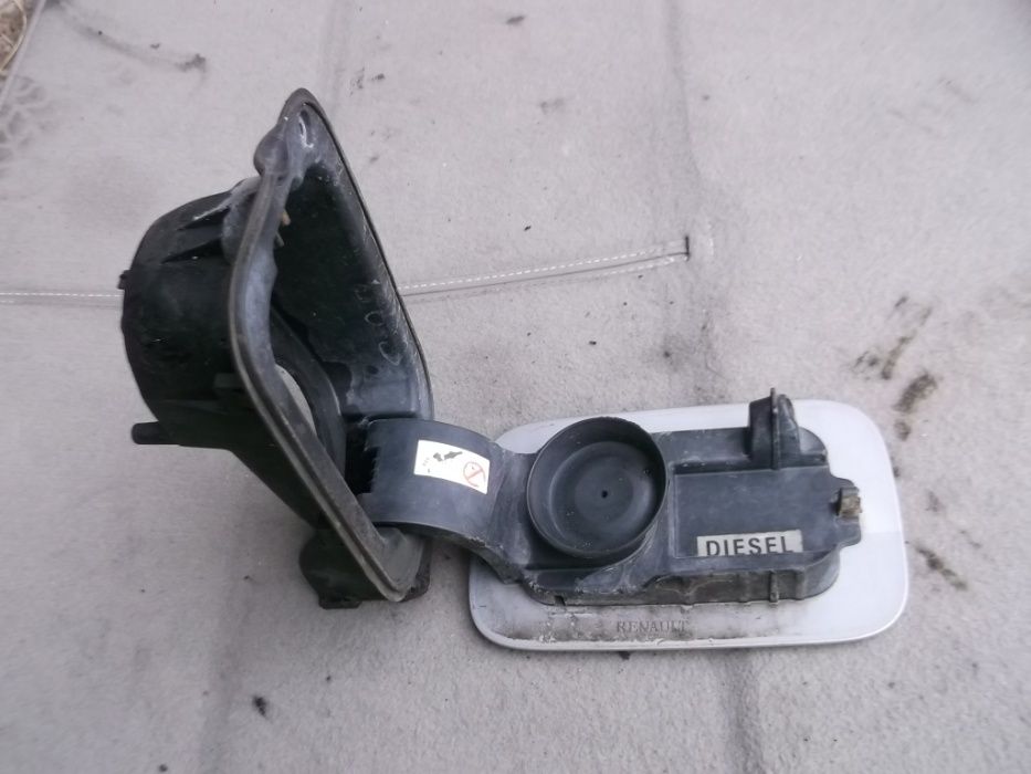 renault SCENIC 2 1.9 dci 04r klapka wlewu paliwa TEA19