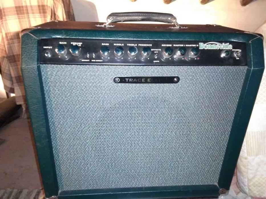 Vendo um Amplificador combo de 50 watts