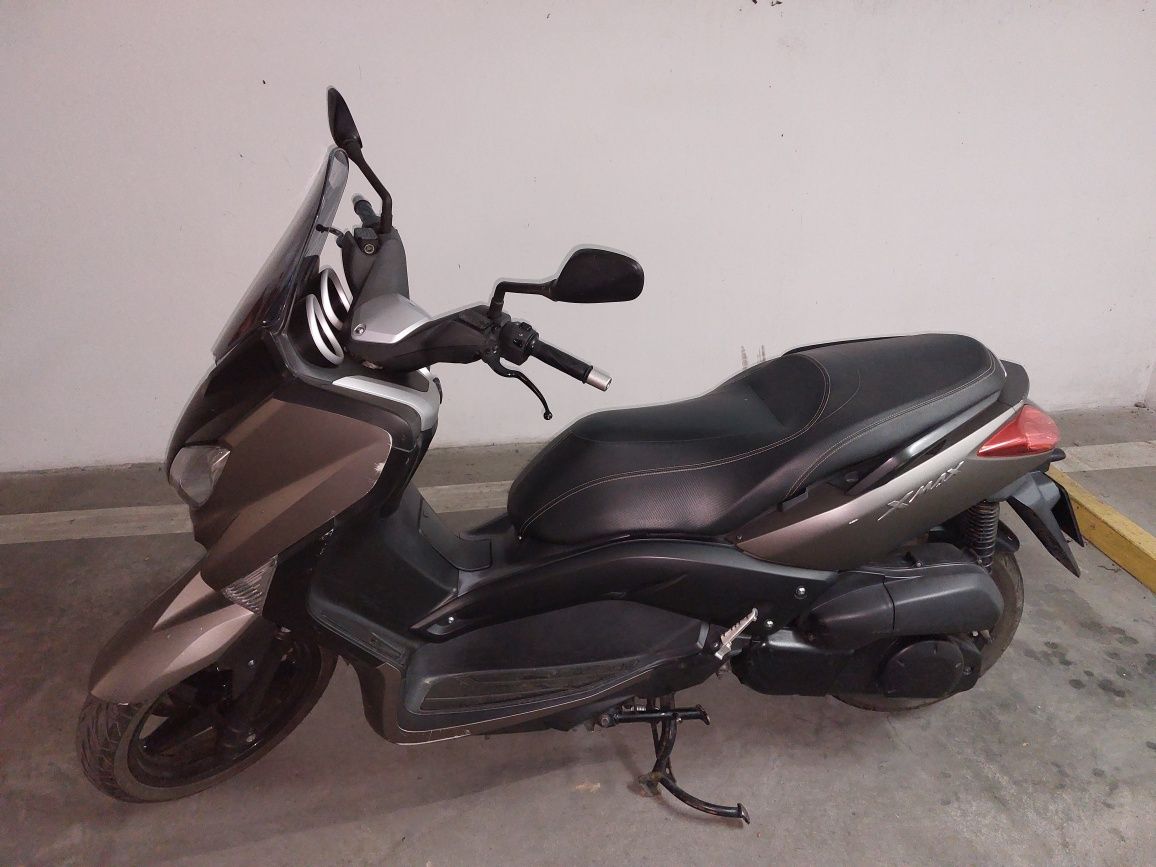 Yamaha X Max 250 Skuter