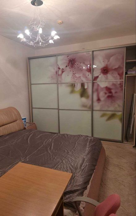 Продам двоповерховий будинок 260 кв м