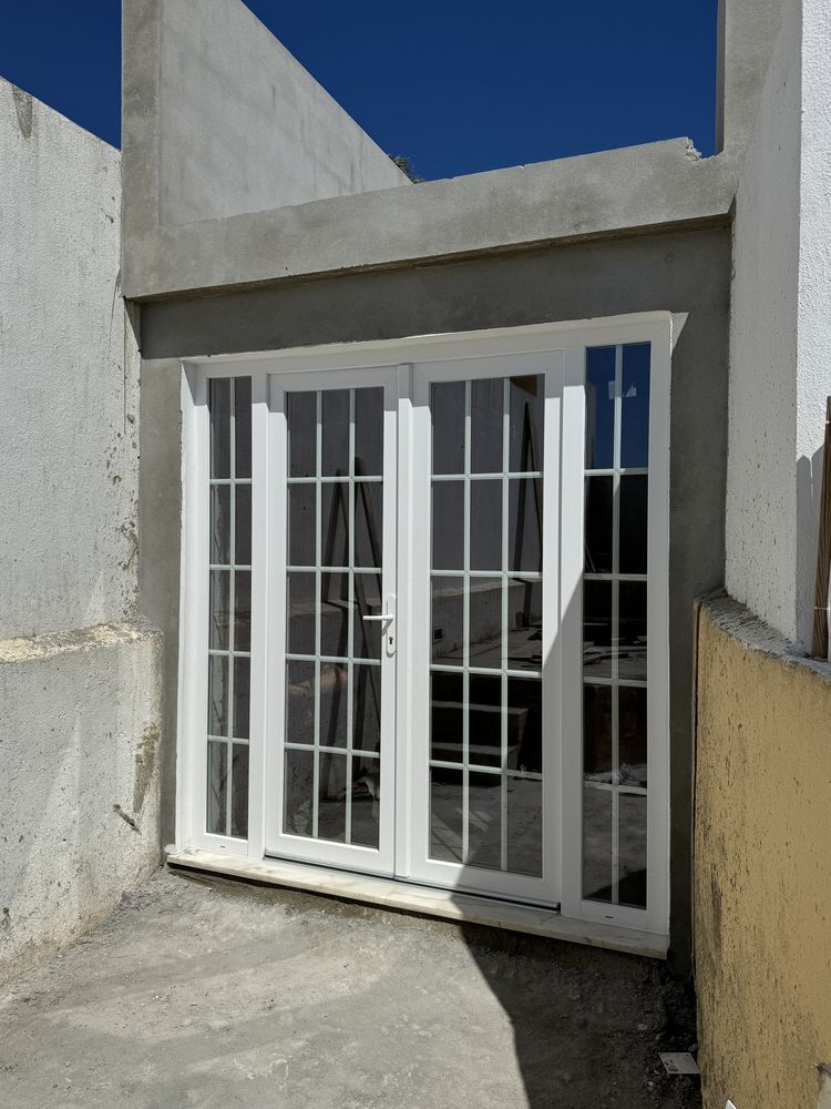 Vendo Janela pronta a levantar nova!