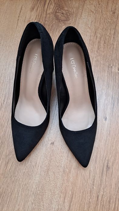 Czułenka na obcasie