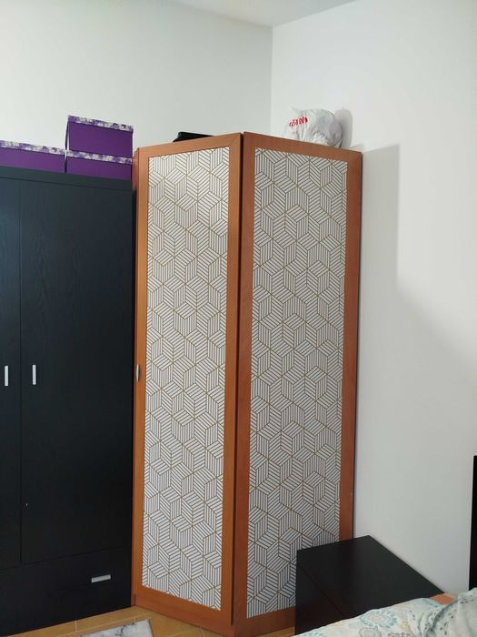 Roupeiro de canto