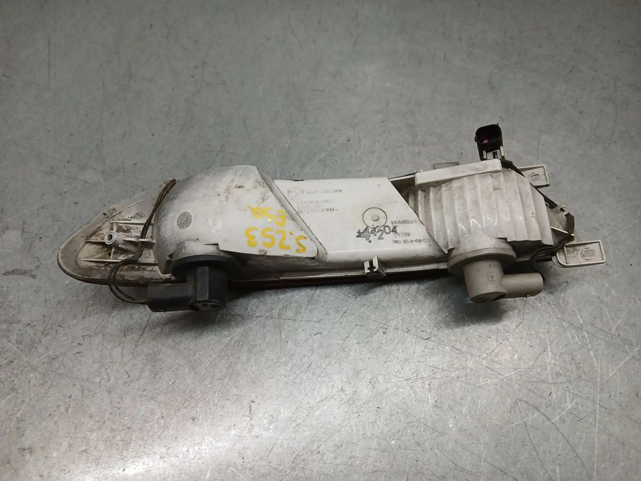 Farolim nevoeiro trás direito BMW 6 (E63)