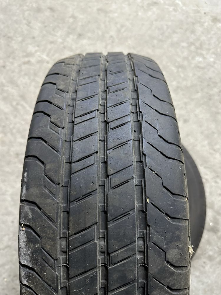 Продам резину в гарному стані 195/60 R16 C