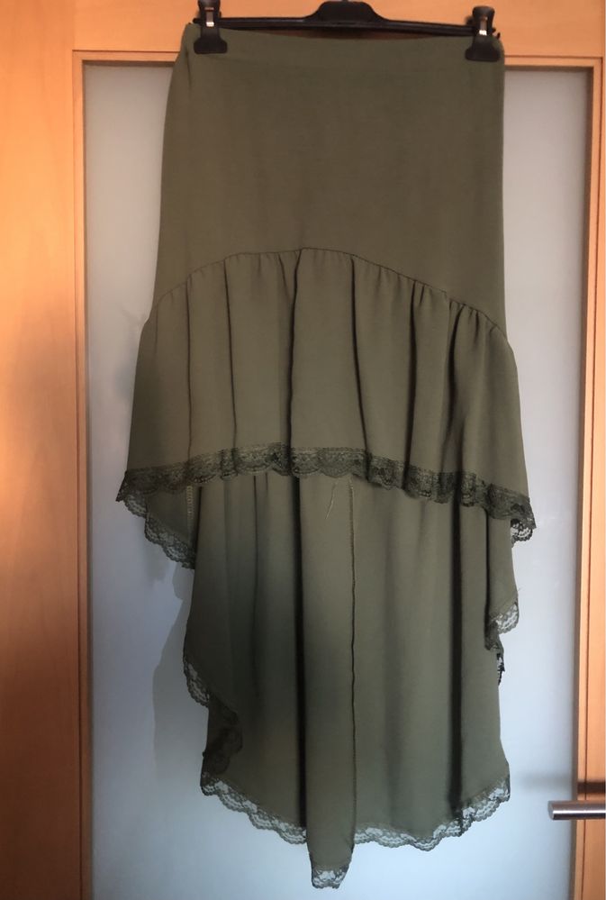 conjunto saia e camisa verde