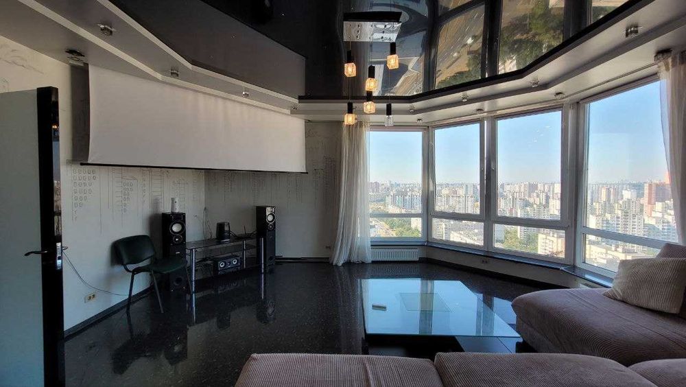 Оренда видової 2-кім. квартири на Харківському шосе, 152.