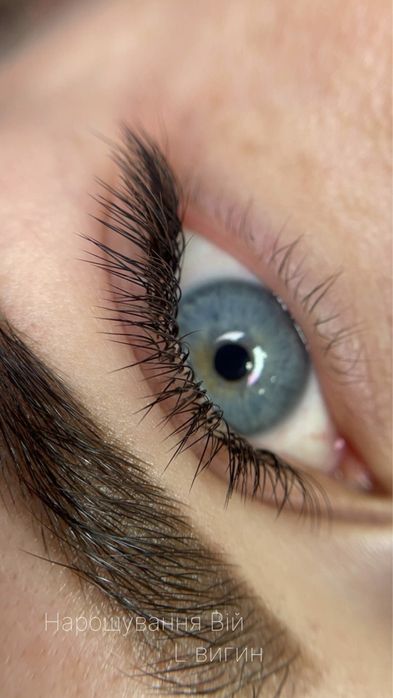 Наращивание ресниц ,ламинирование ресниц ,брови ,нарощування вій