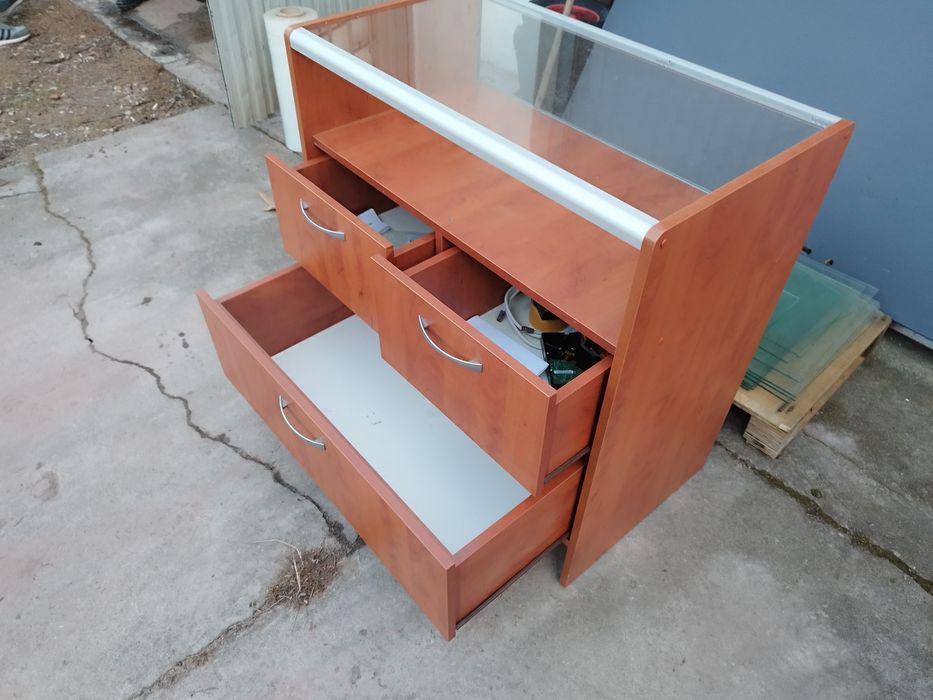 Lada  sklepowa uzywana