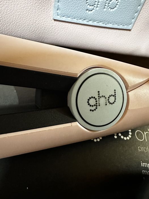 Оригінальний випрямляч для волосся GHD - ніжно-рожевий