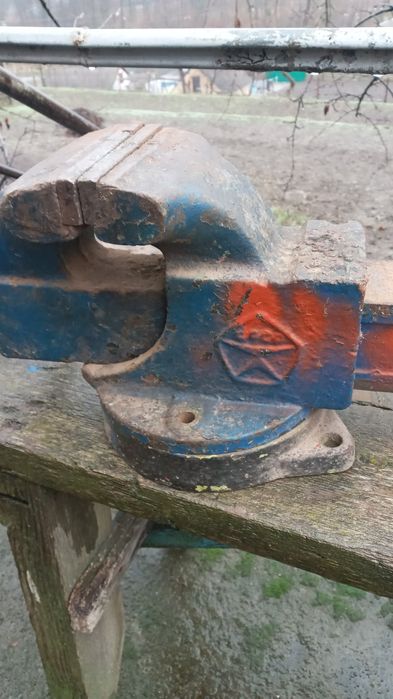 Продам тиски лещата