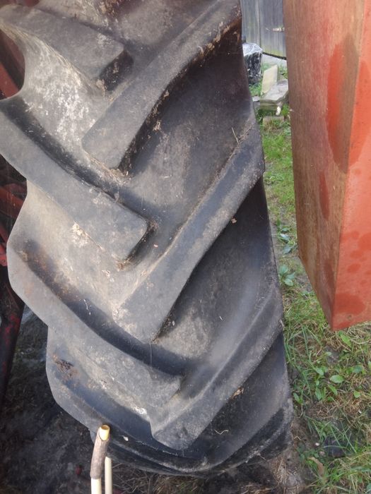 Opony do ursusa c 360 16.9/14-28