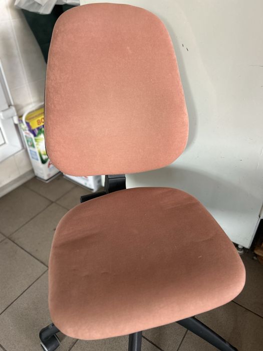 Стілець офісний.