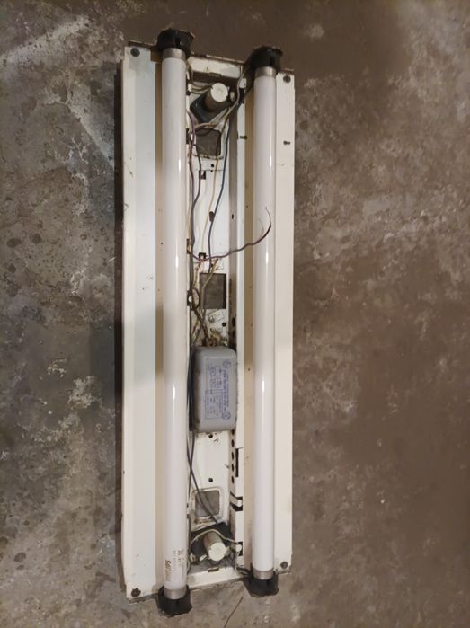 Продаю светильник