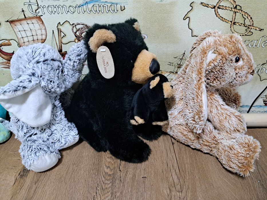 Продам динрзавров мягких,зайка,мишка