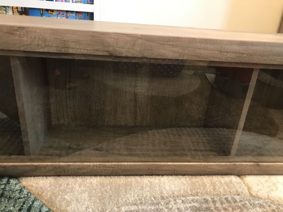 Witryna wisząca biblioteczka Black Red White Koen 2