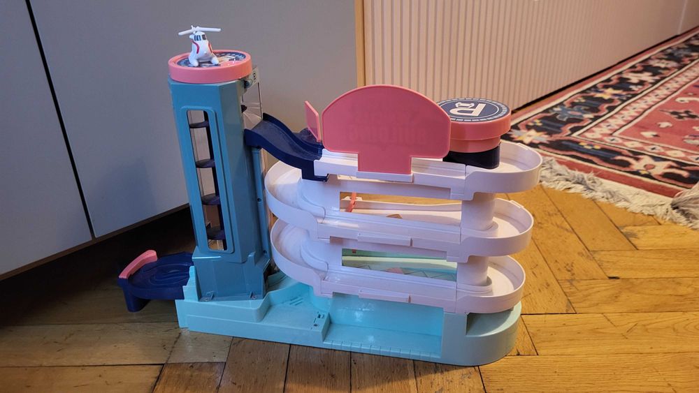 Parking garaż elektryczna winda samochodziki autka