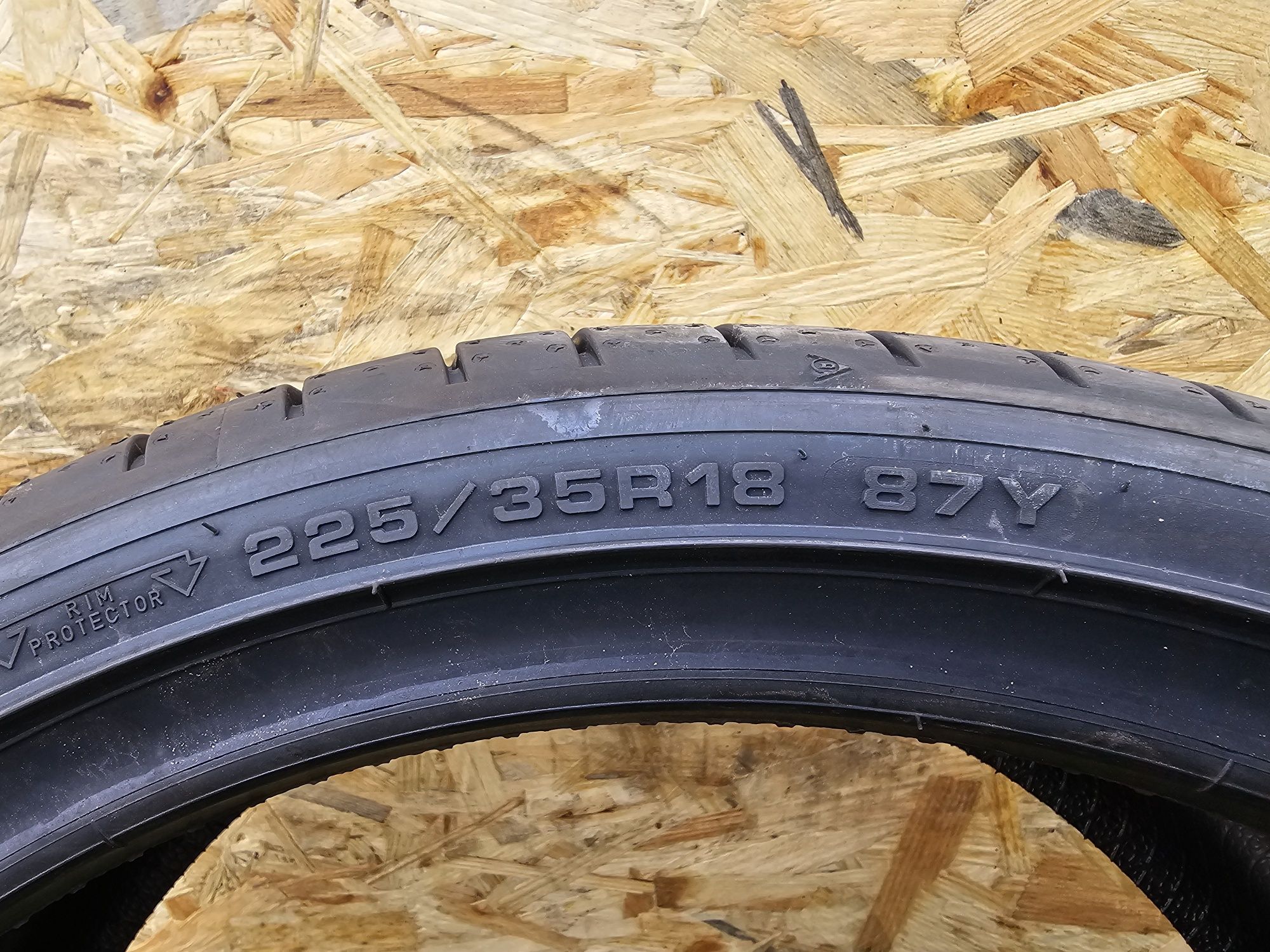Idealne!!  2023rok!!  225/35 r18 Dunlop Sport Maxx RT2