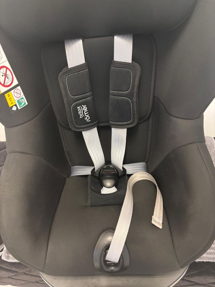 Britax Römer Dualfix M i-Size