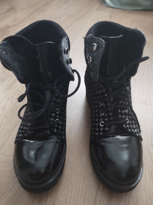 Buty na obcasie damskie