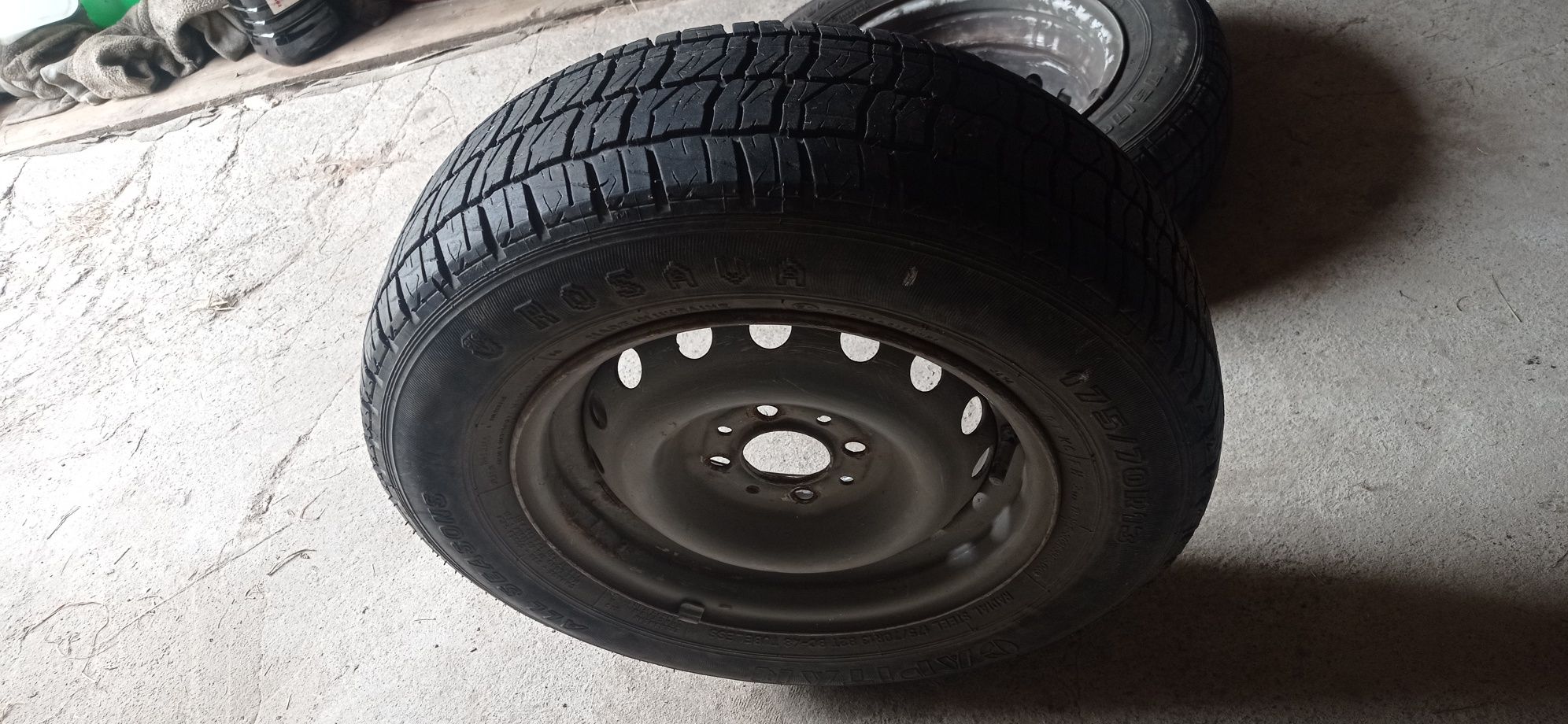 Продам літню резину R13