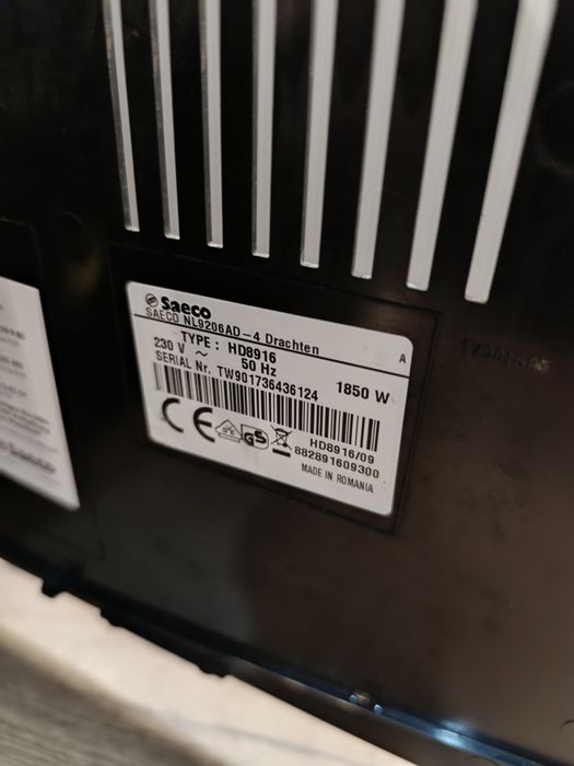 Ekspres automatyczny Saeco Incanto do kawy czarny