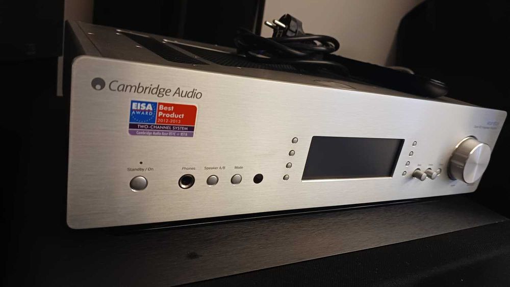 Amplificador Integrado Cambridge Audio Azur 851A