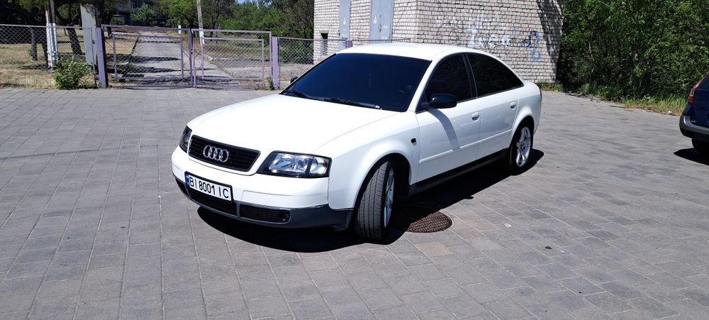 Продам  Ауди а6с5 1.8 т