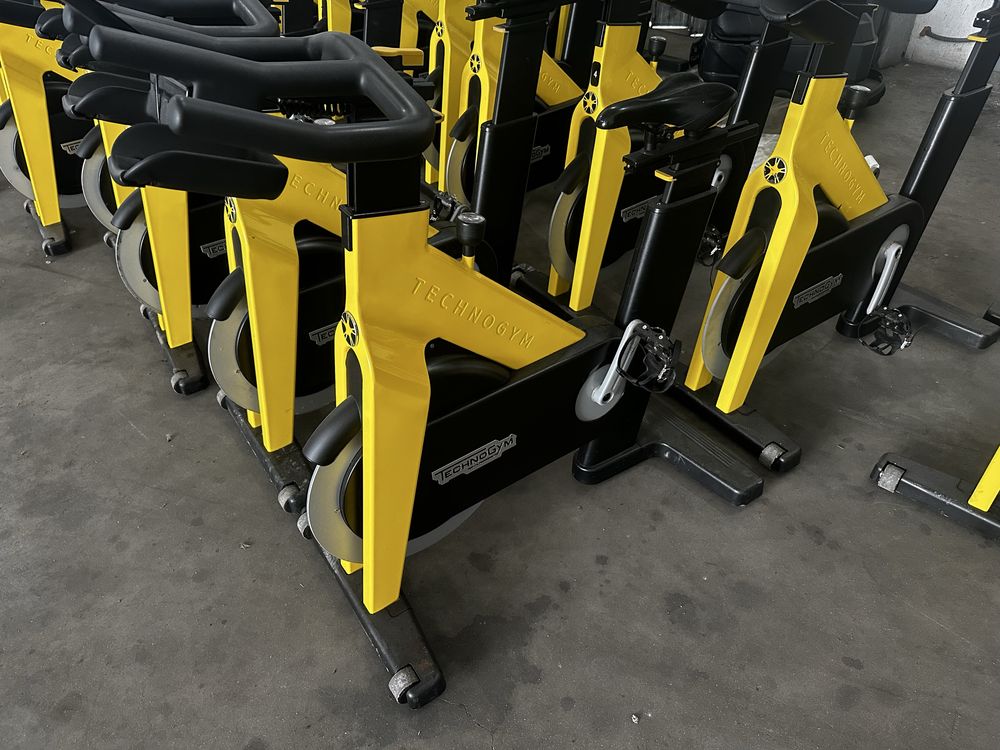 spinning Technogym Grand Cycle com