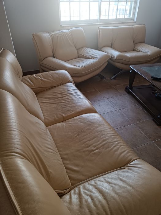 Vende-se sofás usados