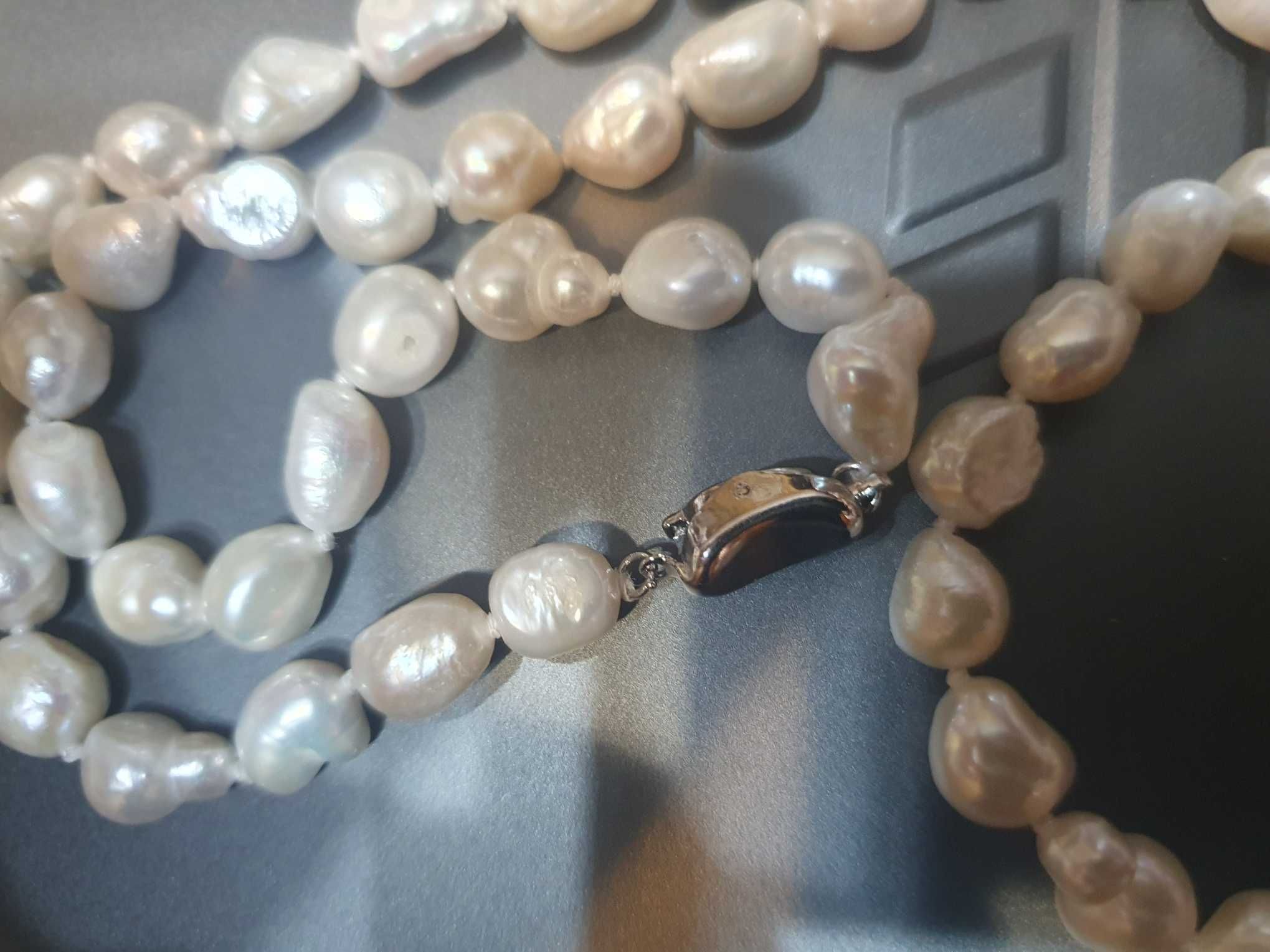 długie białe perły słodkowodne
