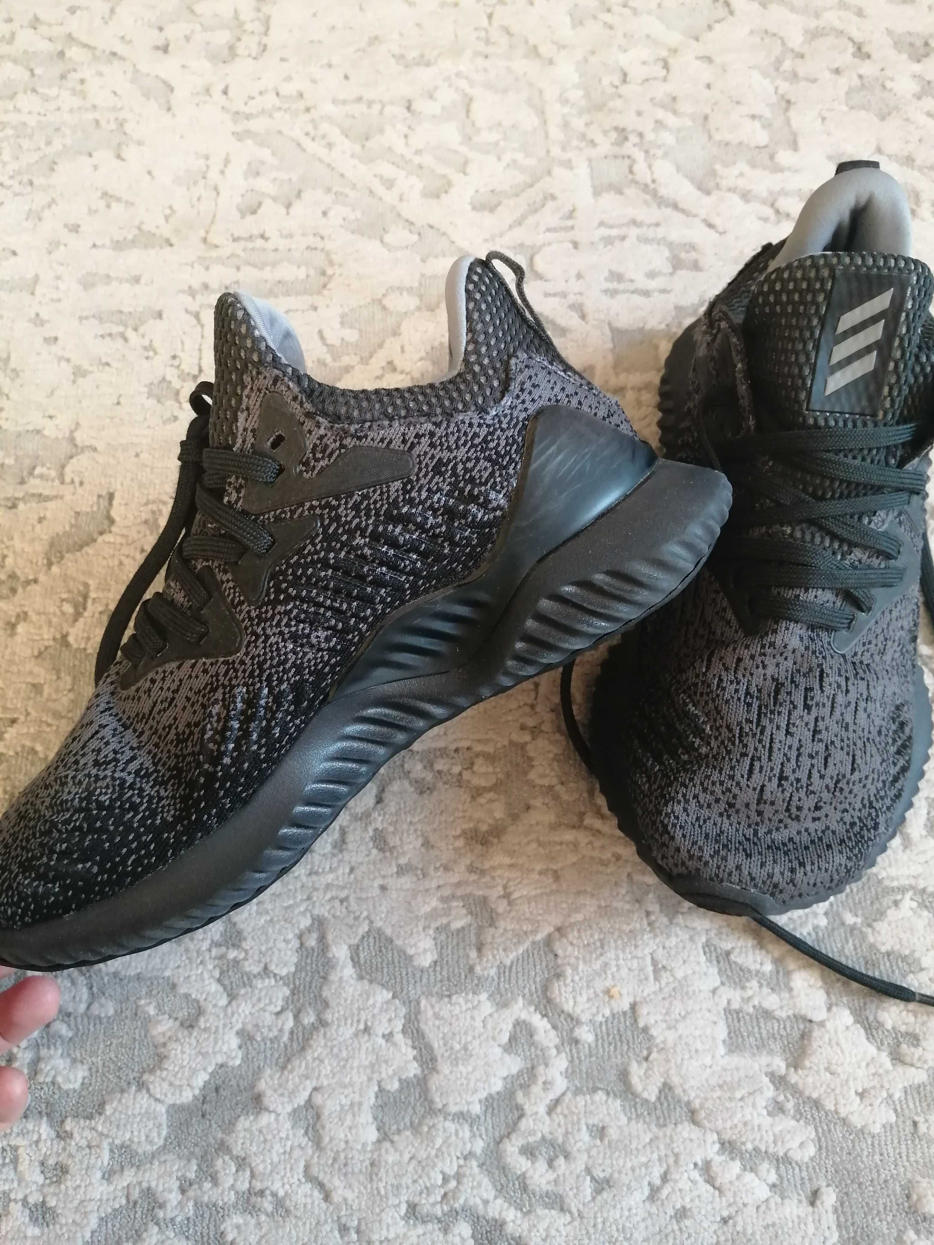 Adidas Buty Alphabounce Beyond  35,5