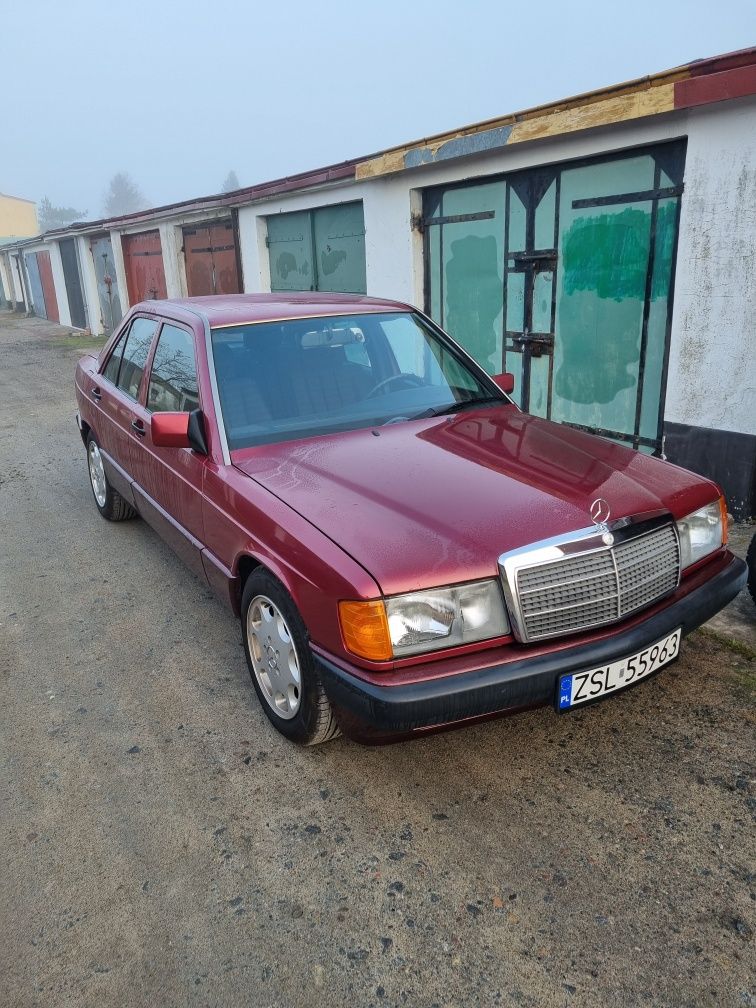 Sprzedam  zamienie Mercedes-Benz w201/190e/