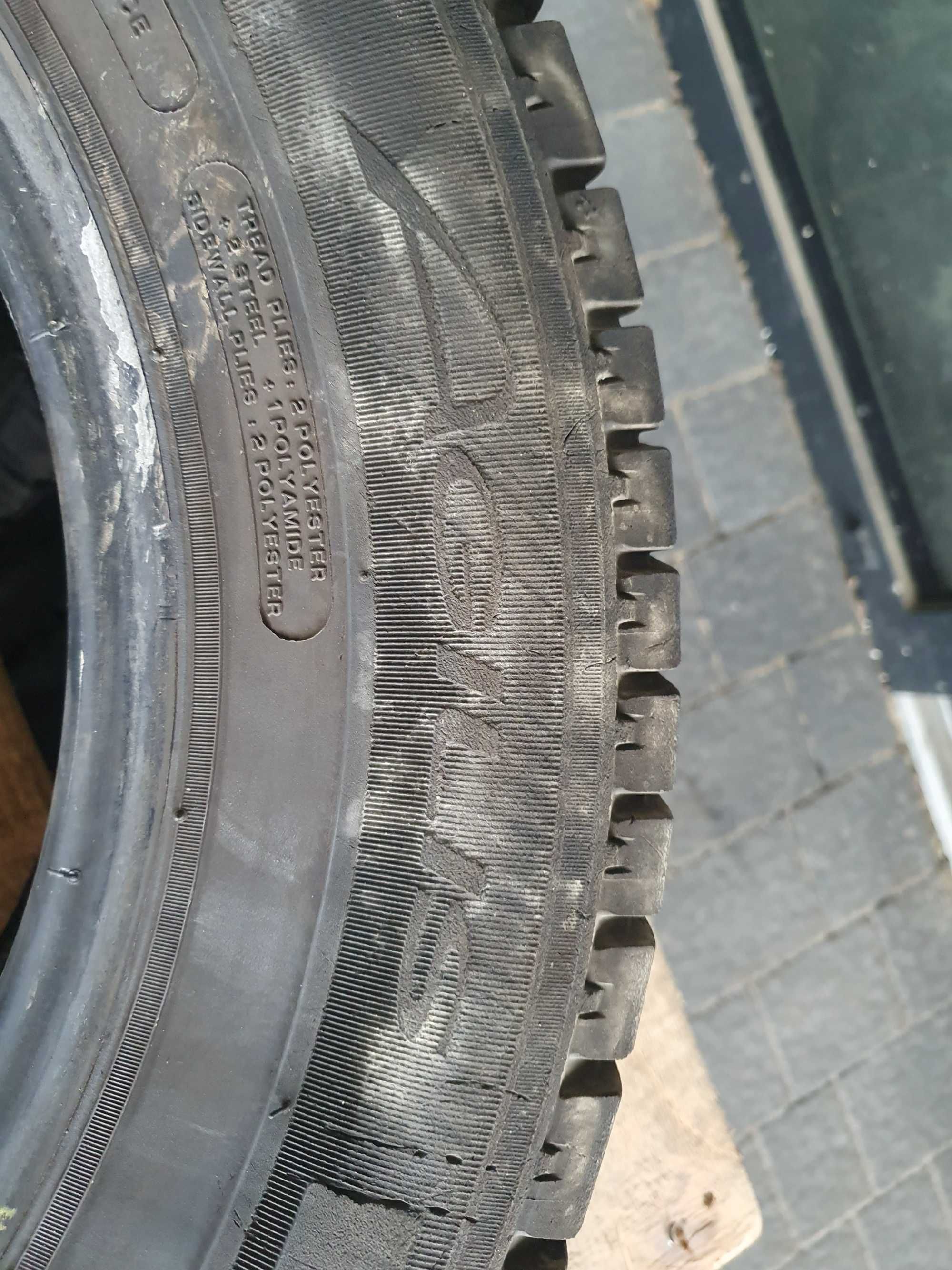 Opona Michelin Agilis 215/65/16C 109/107T HP100