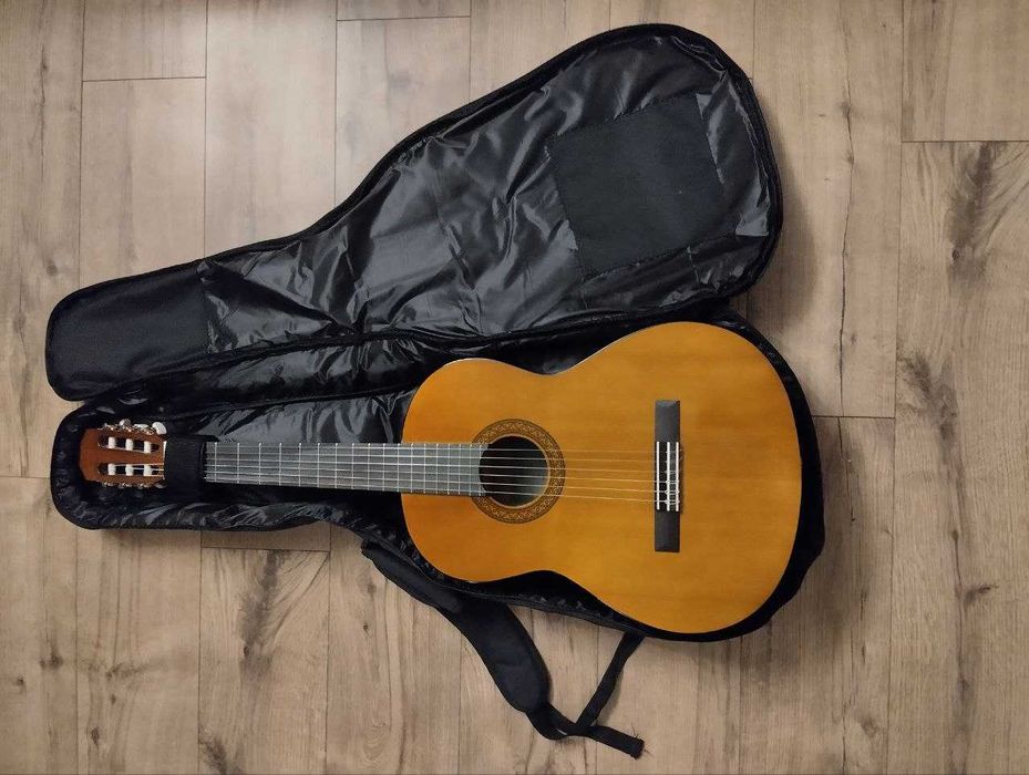 Гітара yamaha c 40 +зимовий чохол