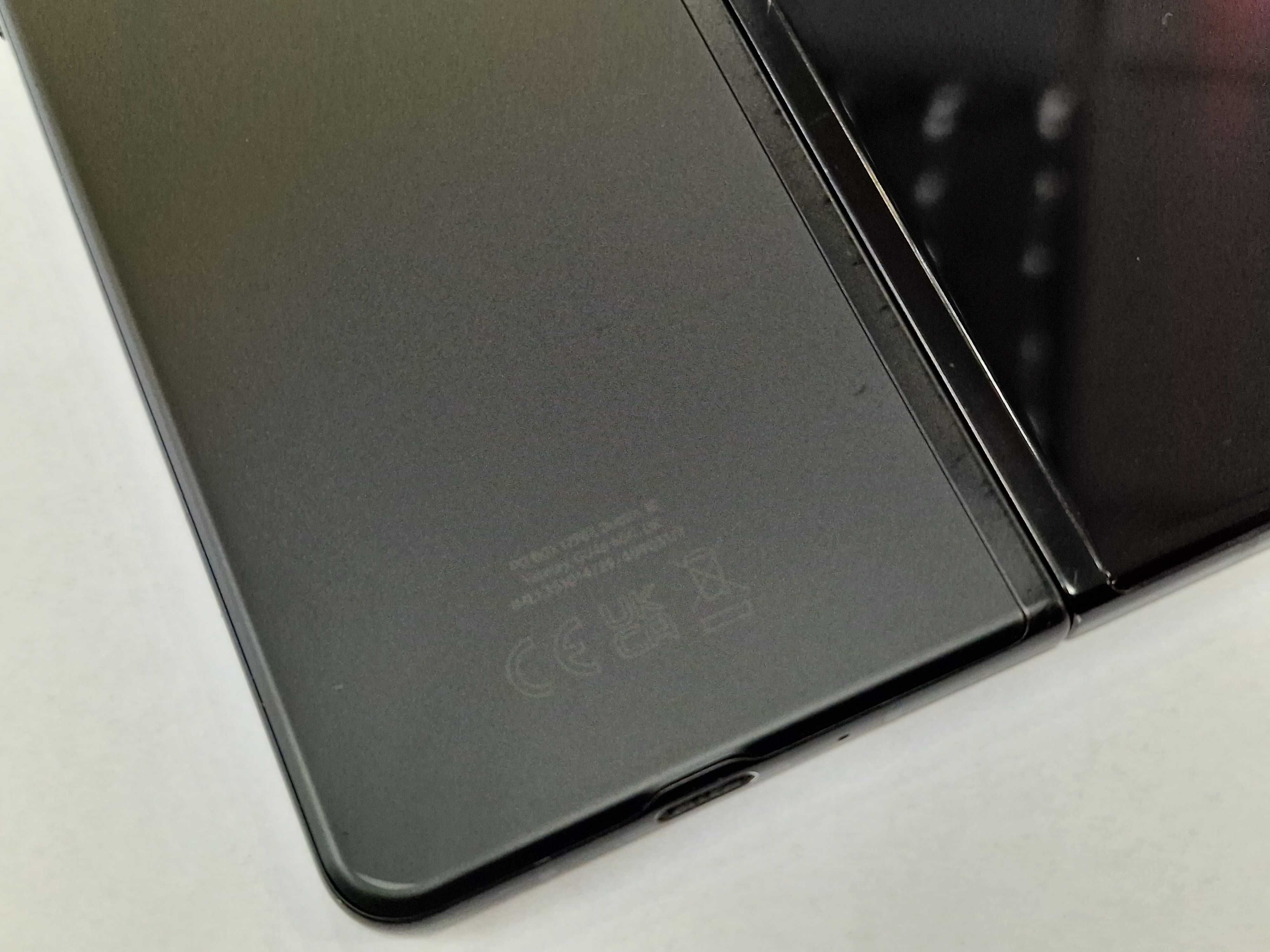 Samsung Galaxy Z Fold3 5G/ 12GB/ 512GB/ Phantom Black/ Grade A- + łado