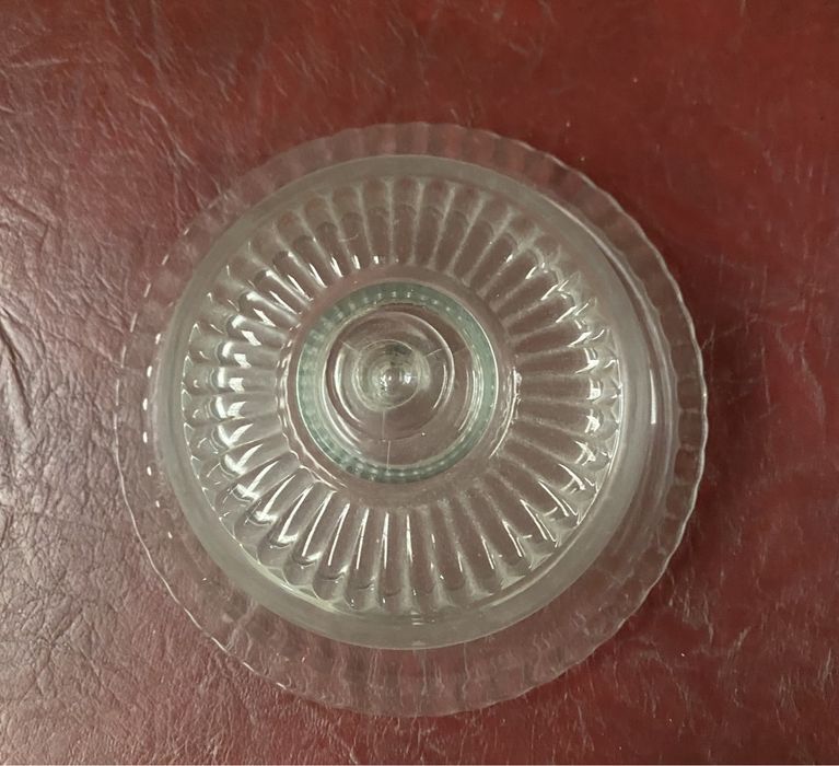 Manteigueiro em vidro