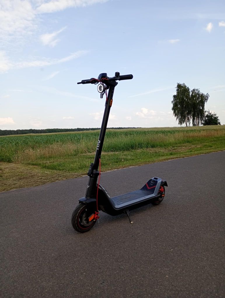 Hulajnoga niu kqi3 max