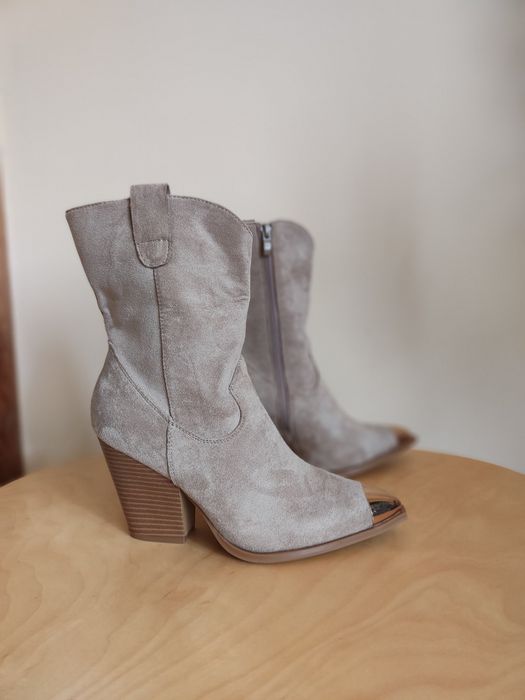 Kozaki kowbojki zamszowe r. 40