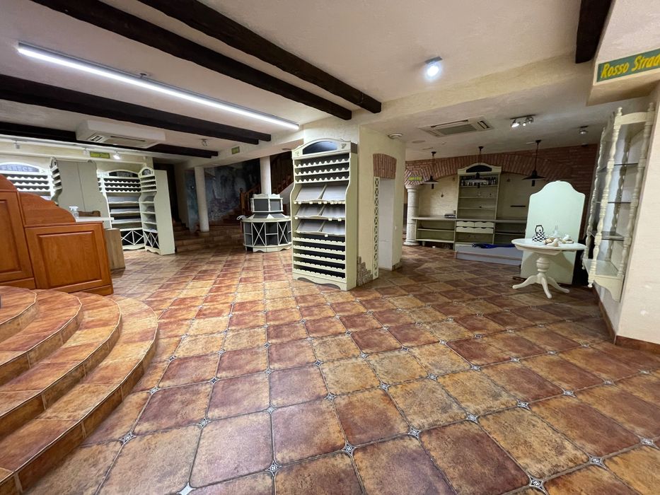 Оренда 400 м2 в центрі Харкова: офіс, торгівельні приміщення, ресторан