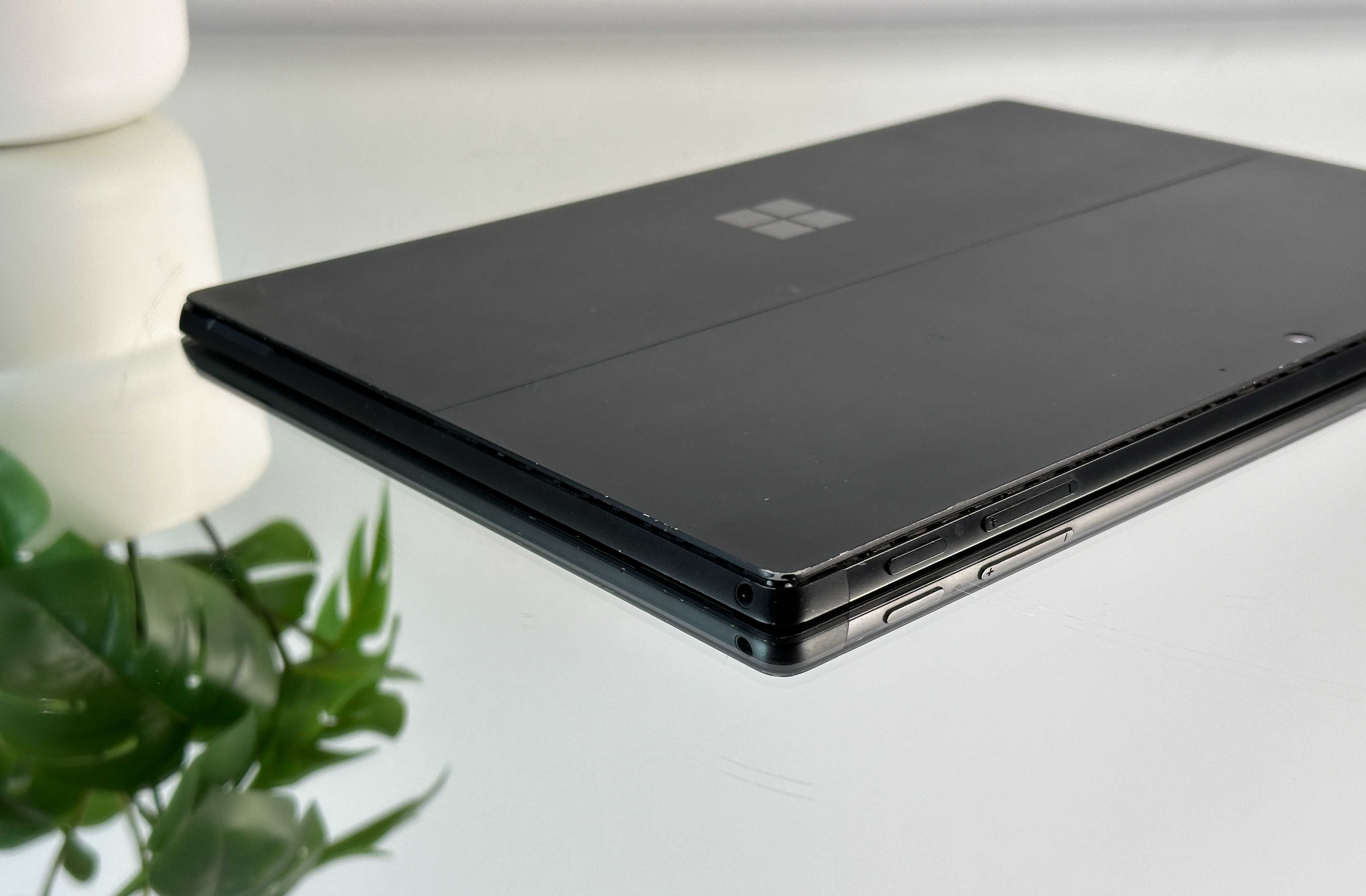 Tablet i laptop 2w1 Microsoft Surface Pro 7 i5 10GEN 8GB/256GB MOBILNY