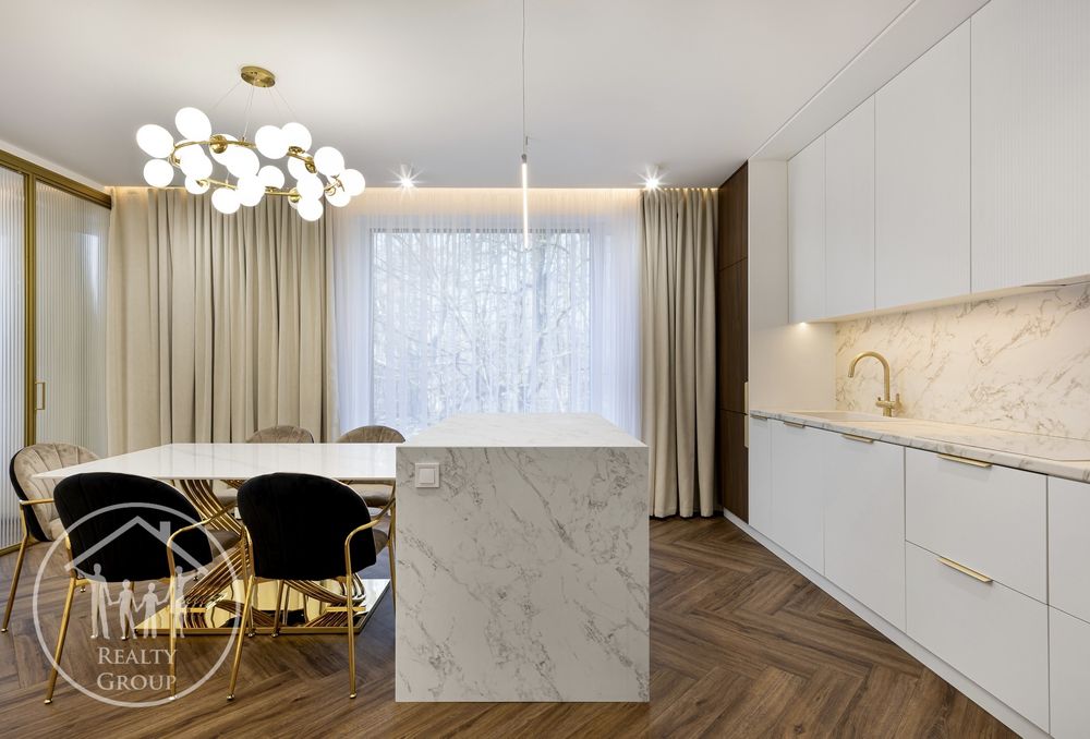 Преміум клас, Вул. Сахарова, 3к квартира з дизайнерським ремонтом,