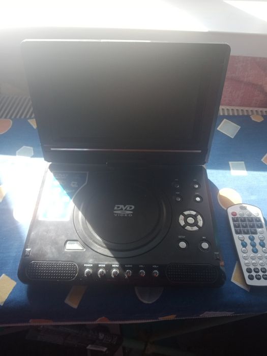 Портативный ДВД и ТВ