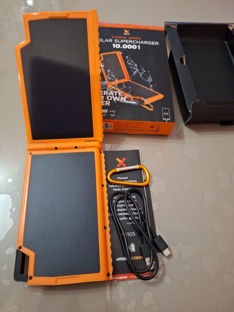 Powerbank solarny Xtorm XR105,10000mAh