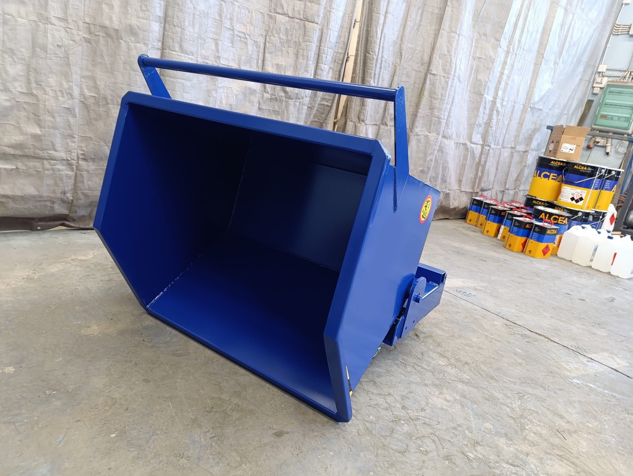 Kontener samowyładowczy / Koleba / Kontener do wózka / Kontener 250L