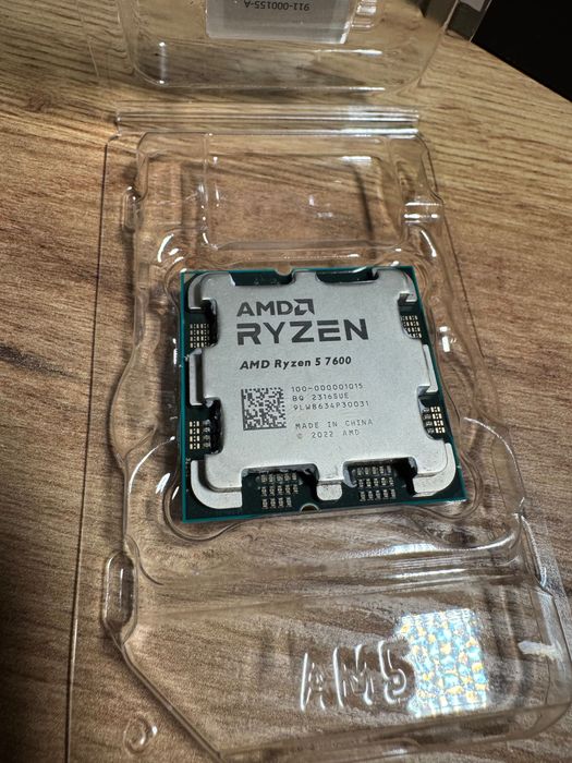 Procesor AMD Ryzen 5 7600